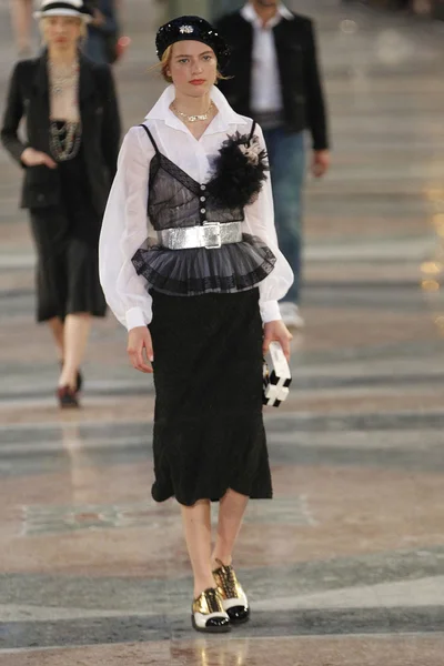 Look 26